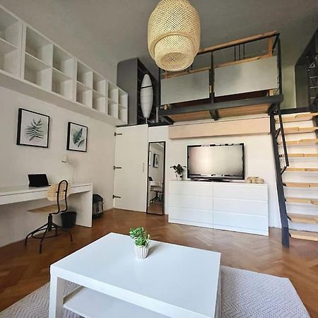 Stefanka Apartment Old Town Bratislava Buitenkant foto
